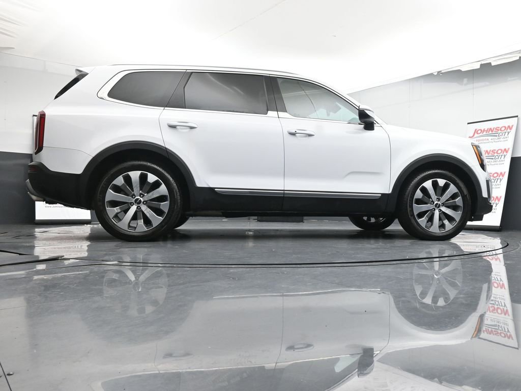 Used 2022 Kia Telluride EX w/ EX Premium Package image 40