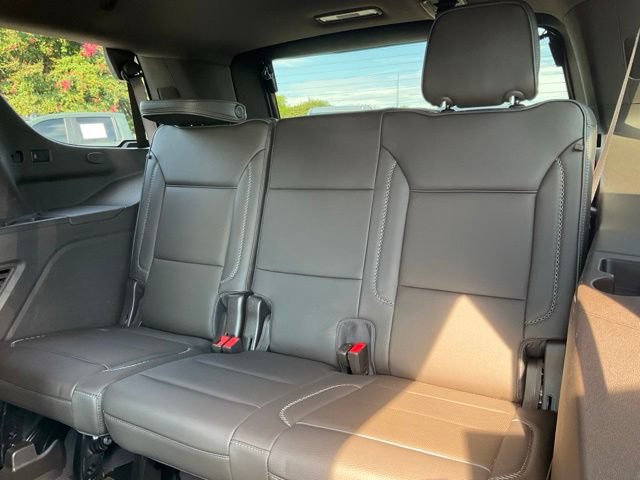 Used 2022 GMC Yukon Denali w/ Denali Premium Package AWD/4WD image 19