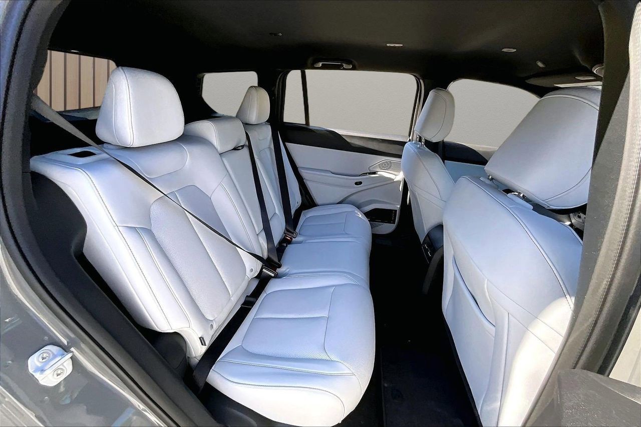 New 2026 Jeep Cherokee Limited image 21