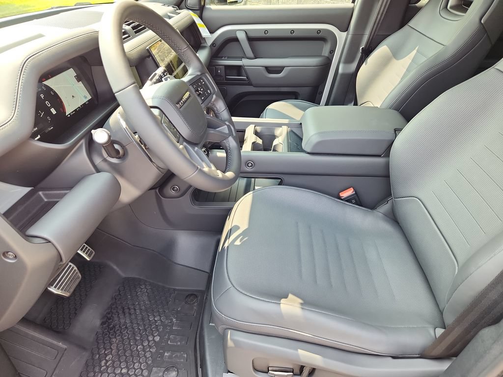 New 2026 Land Rover Defender 110 OCTA AWD/4WD image 21