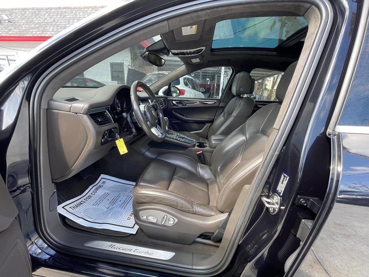 Used 2015 Porsche Macan Turbo w/ Premium Package Plus AWD/4WD image 8