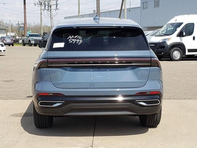 New 2026 Lincoln Nautilus Premier image 7