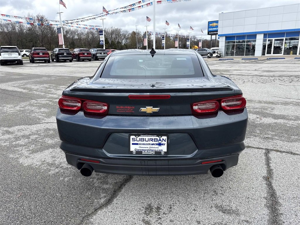 Used 2021 Chevrolet Camaro LT image 4