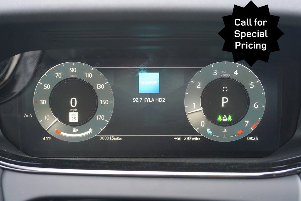 New 2025 Land Rover Range Rover Evoque S image 10