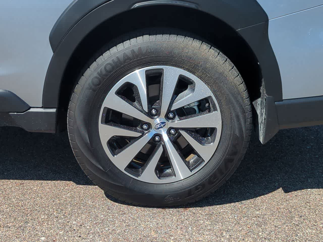 Certified 2025 Subaru Outback Premium w/ Popular Package #1A AWD/4WD image 13
