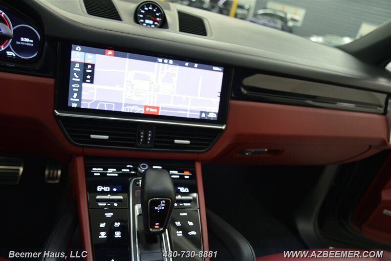 Used 2021 Porsche Cayenne S AWD/4WD image 34