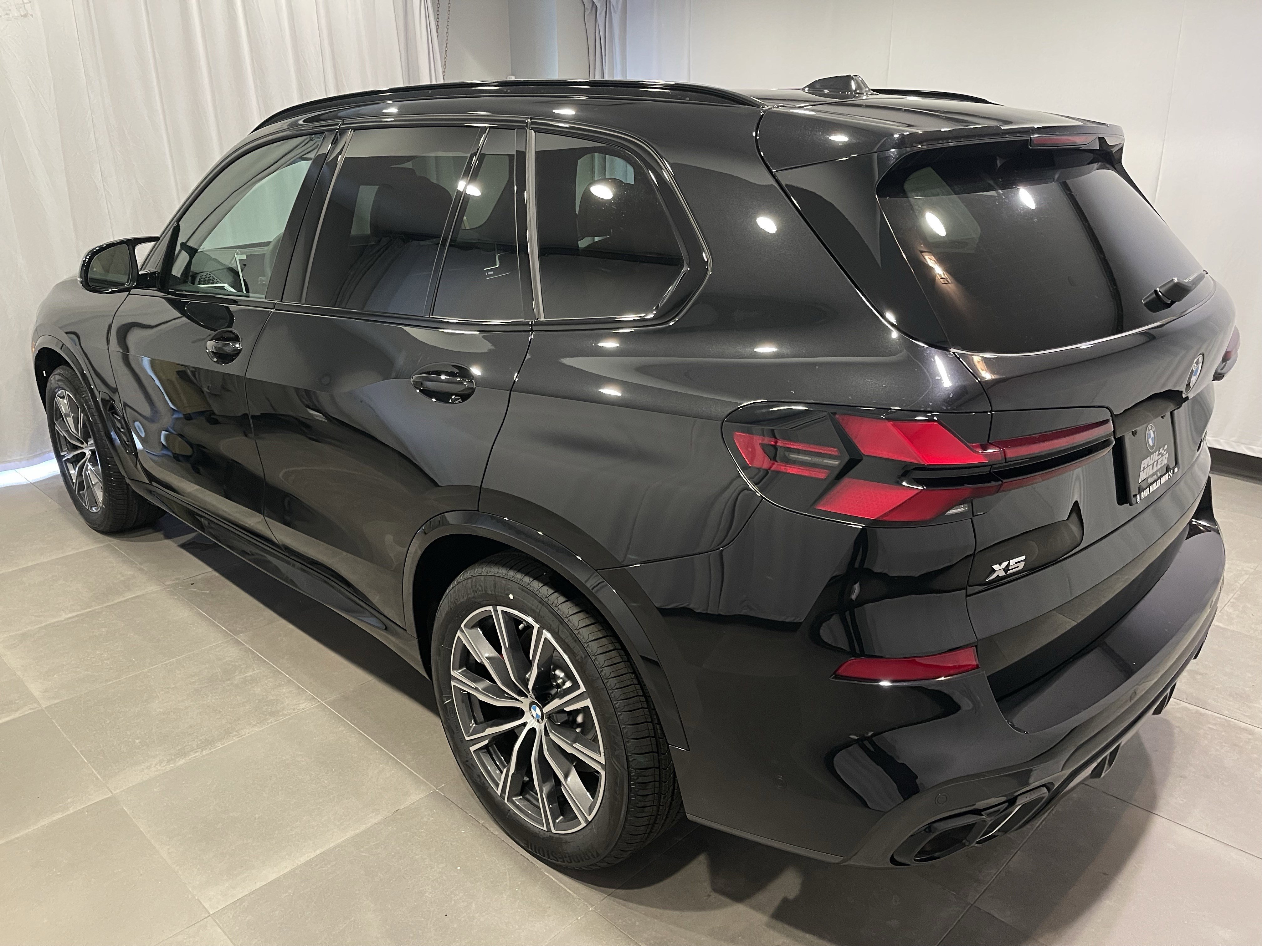 New 2026 BMW X5 M60i w/ Executive Package AWD/4WD image 4