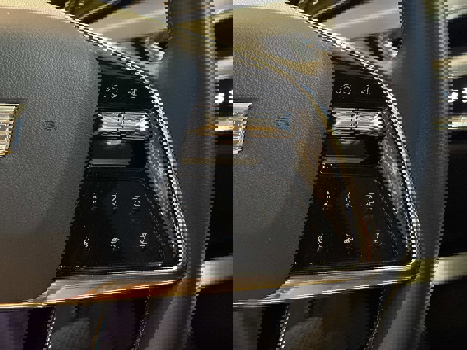 New 2025 Cadillac Lyriq Luxury image 22