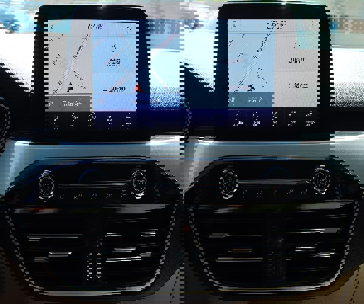 Used 2022 Ford Escape SE image 45