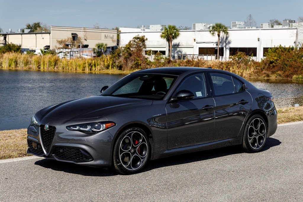 New 2026 Alfa Romeo Giulia w/ Driving Assist Package RWD image 7