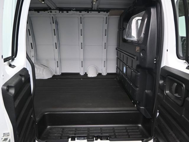 Used 2020 Chevrolet Express 2500 w/ Driver Convenience Package image 10