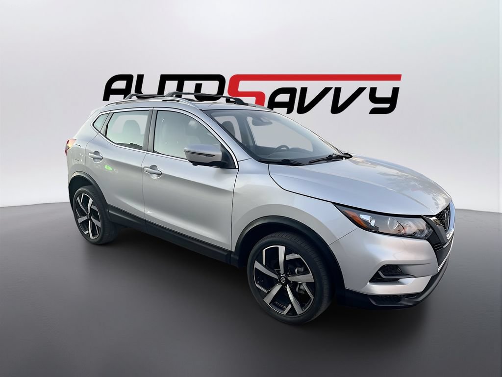 Used 2022 Nissan Rogue Sport SL FWD image 1