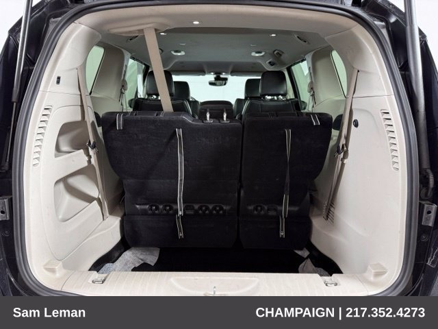 Used 2024 Chrysler Pacifica Touring-L FWD image 38