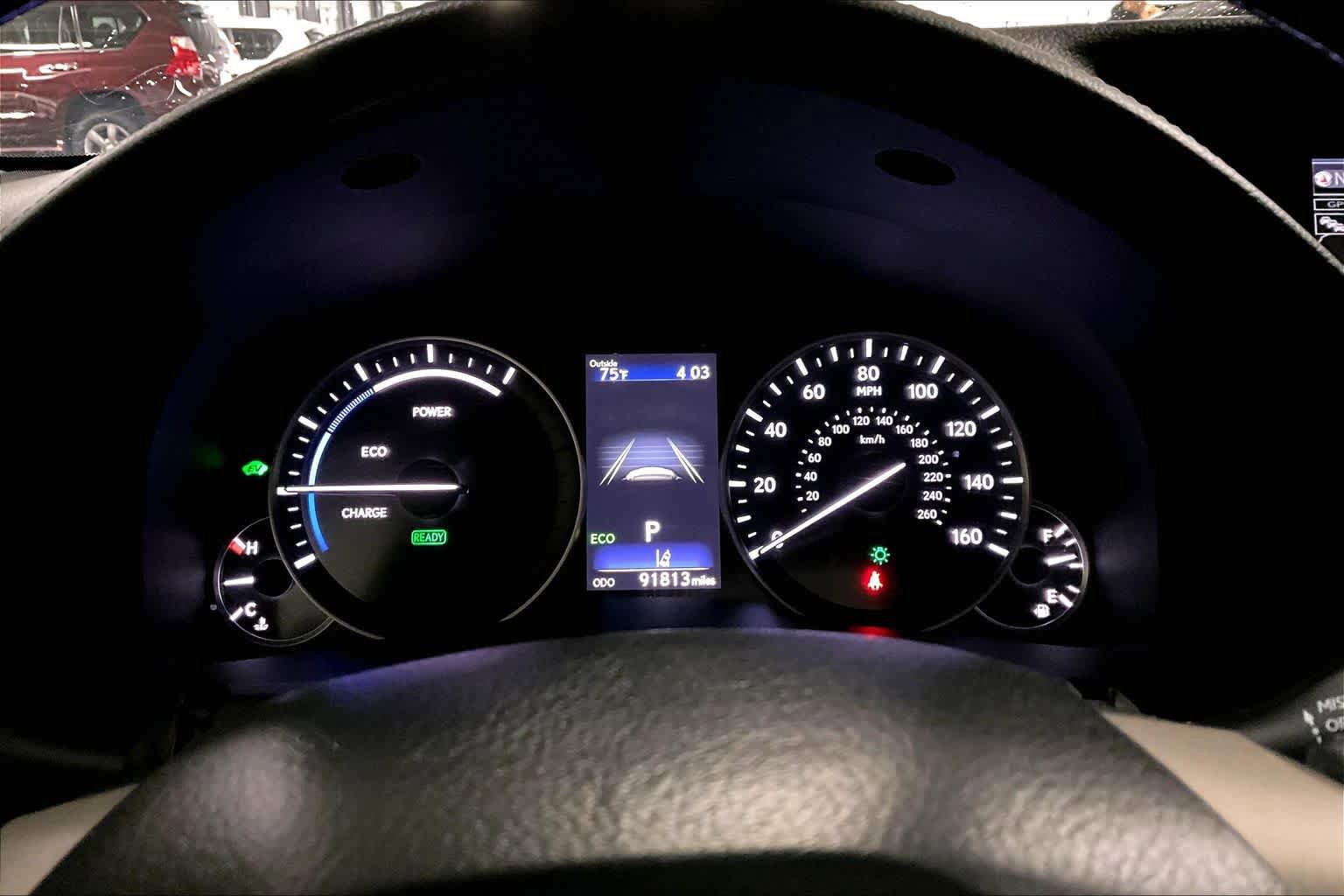 Used 2016 Lexus ES 300h w/ Luxury Package w/Wood Trim FWD image 25