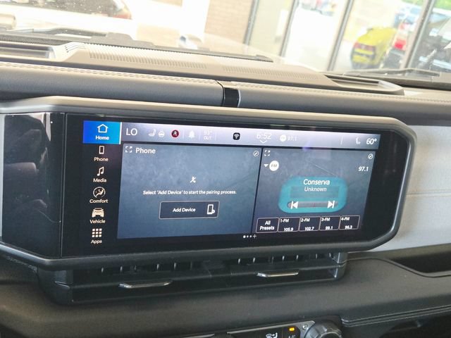 Used 2025 Jeep Wrangler Unlimited Sahara w/ Safety Group AWD/4WD image 27
