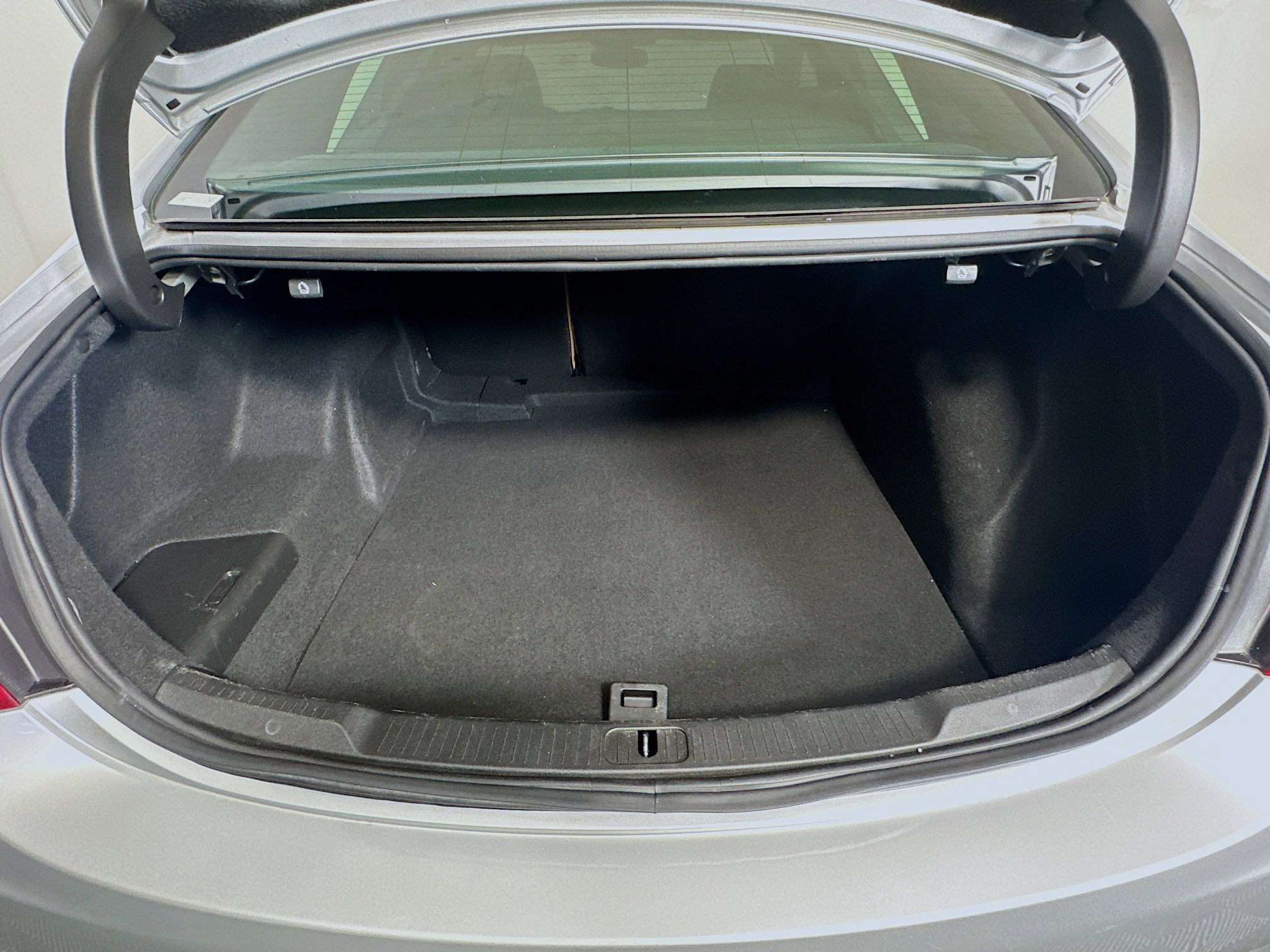 Used 2019 Buick LaCrosse Essence w/ Sun and Shade Package FWD image 30