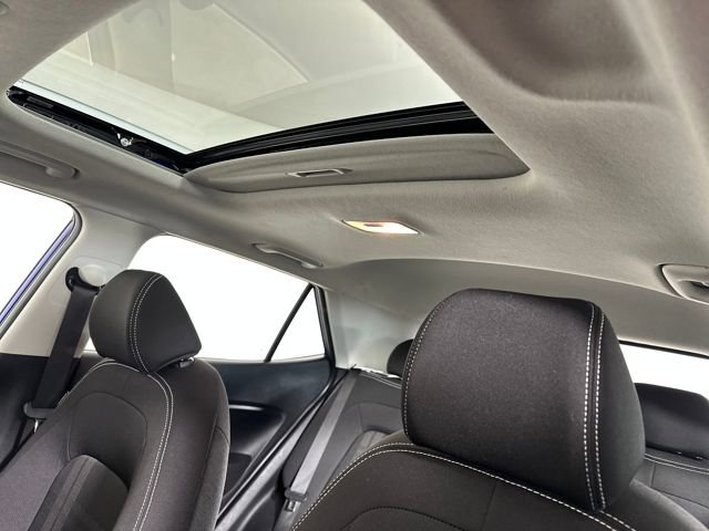 Used 2024 Hyundai Venue SEL image 12