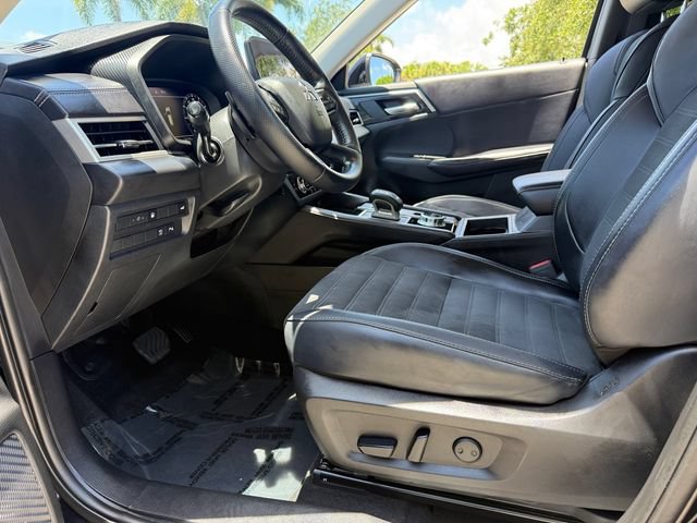 Used 2024 Mitsubishi Outlander SE AWD/4WD image 11