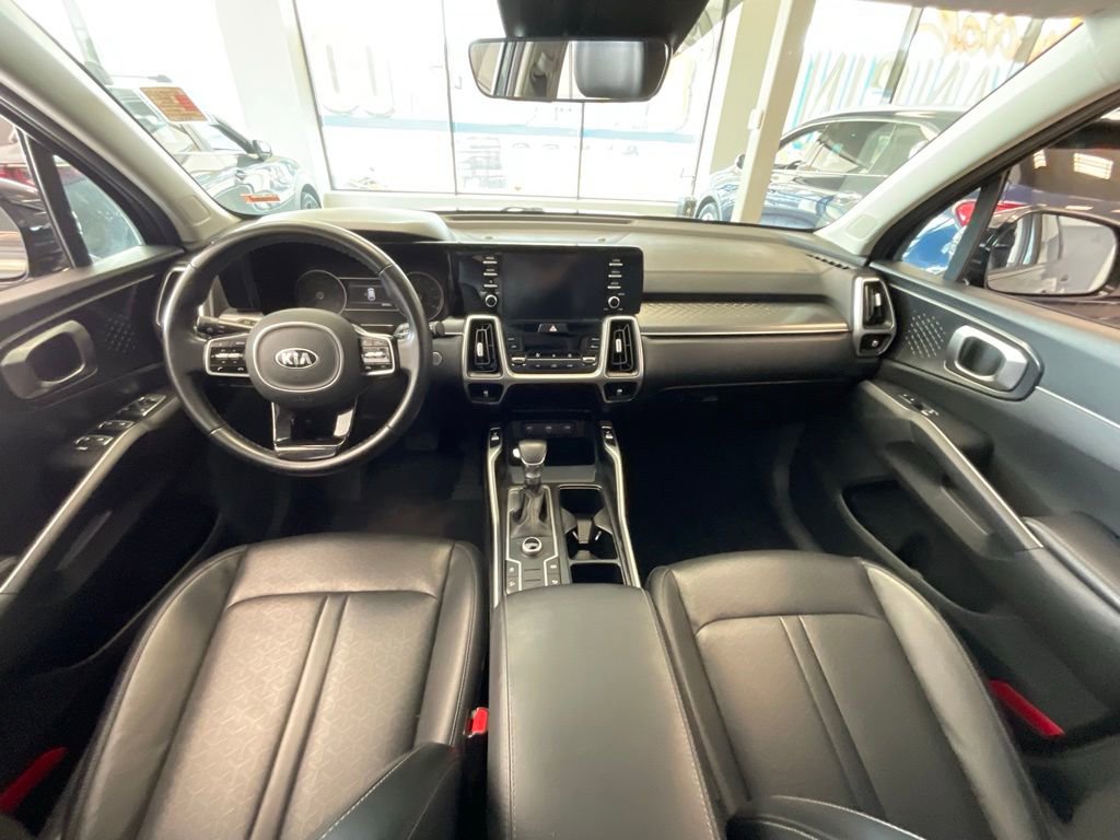 Used 2021 Kia Sorento S image 8