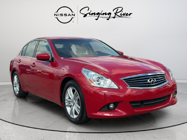 Used 2013 INFINITI G37 Journey