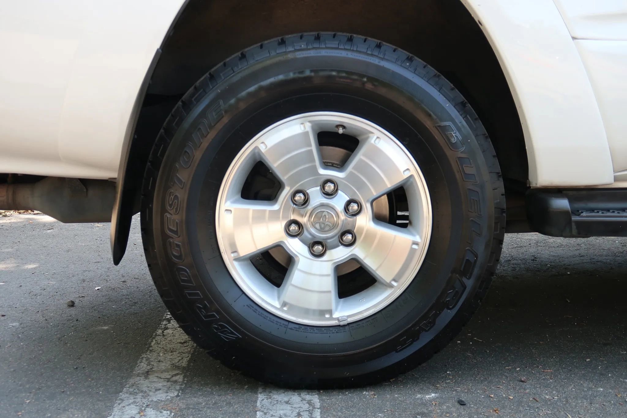 Used 2005 Toyota 4Runner Sport AWD/4WD image 12