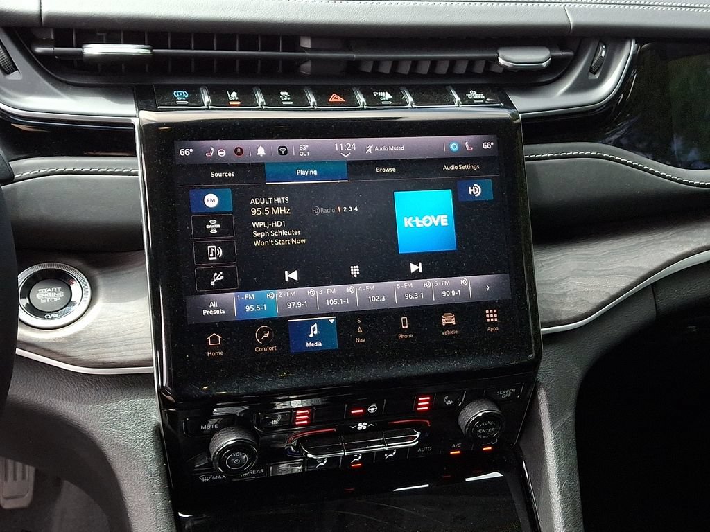 Used 2022 Jeep Grand Cherokee Limited 4xe AWD/4WD image 16