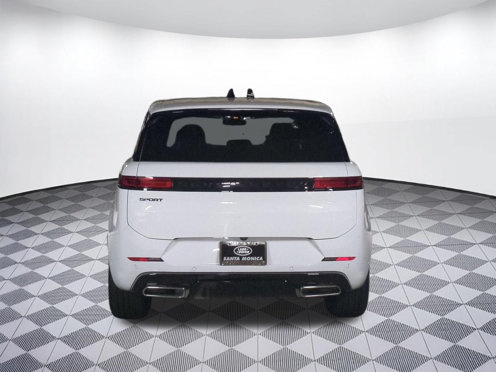 New 2026 Land Rover Range Rover Sport Dynamic SE AWD/4WD image 4