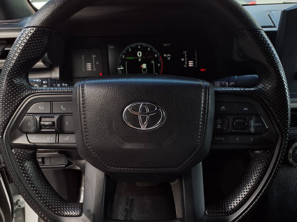 Used 2025 Toyota Tacoma SR5 AWD/4WD image 13