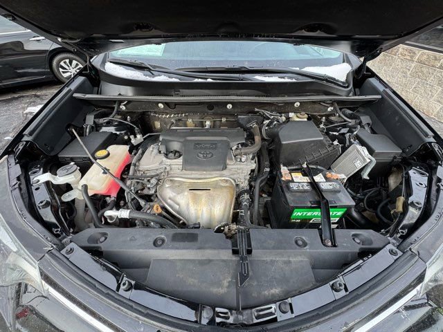 Used 2017 Toyota RAV4 LE AWD/4WD image 7