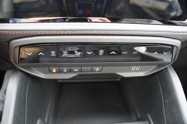 New 2026 Jeep Cherokee Limited image 13