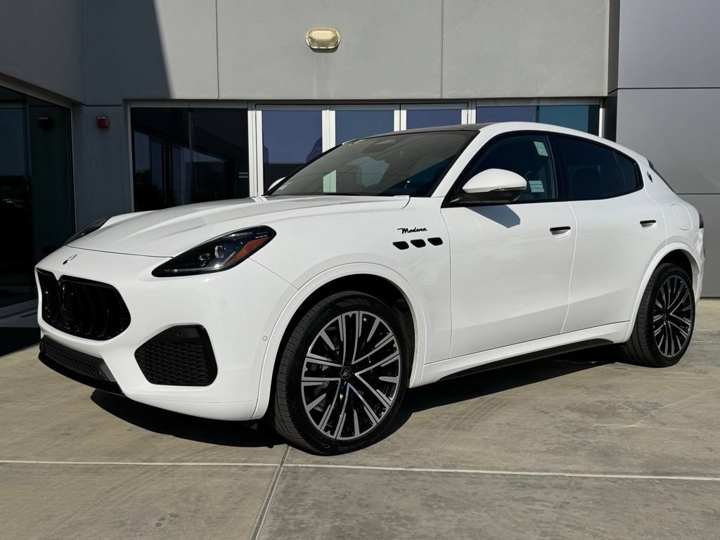 Used 2025 Maserati Grecale Modena AWD/4WD image 4