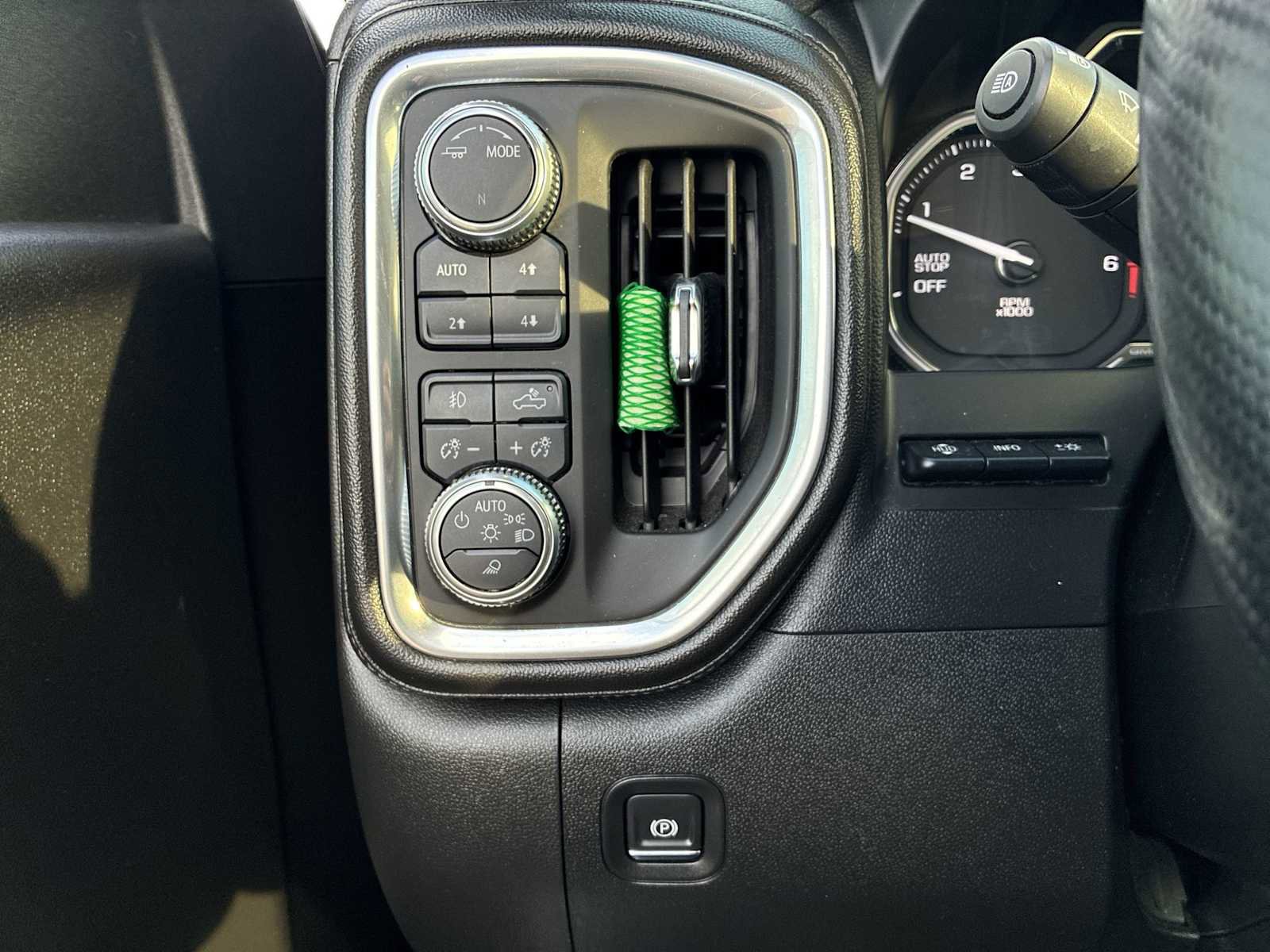 Used 2020 GMC Sierra 1500 Denali w/ Denali Ultimate Package image 18