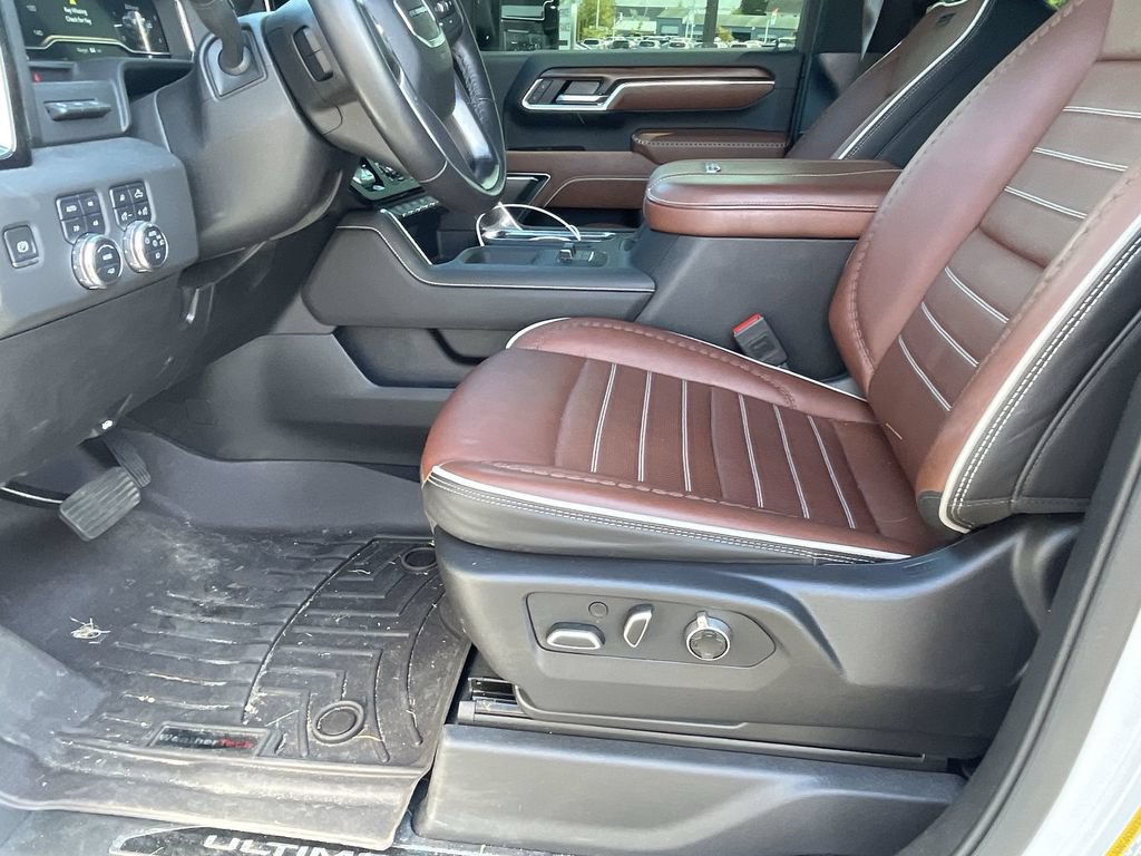 Used 2025 GMC Sierra 2500 Denali Ultimate w/ Max Trailering Package AWD/4WD image 9