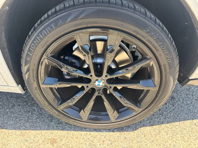 Used 2023 BMW X4 M40i AWD/4WD image 11