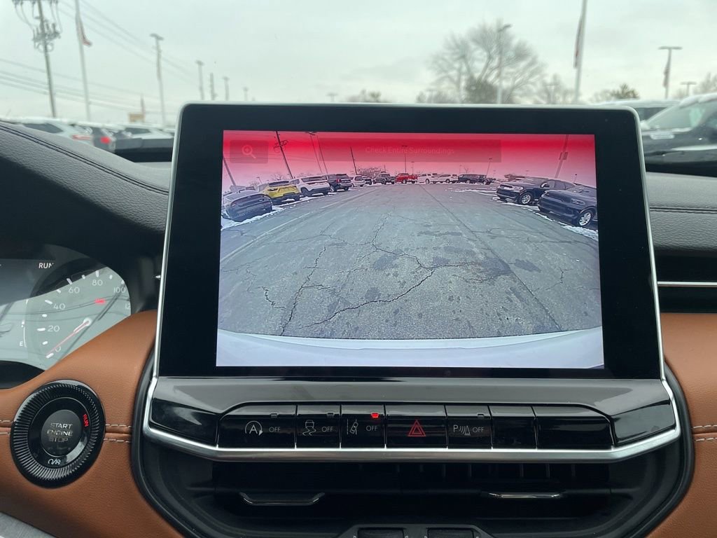 Used 2024 Jeep Compass Limited image 28