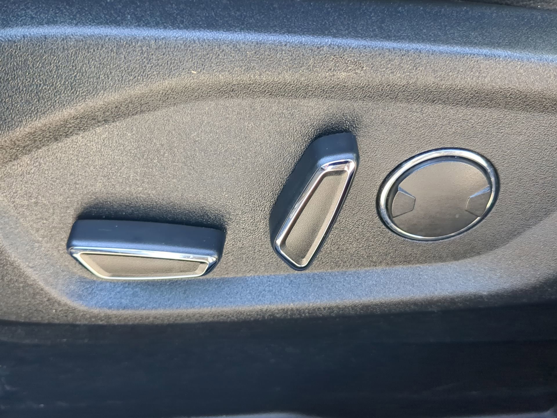 Certified 2017 Ford Edge SEL w/ Equipment Group 201A image 43