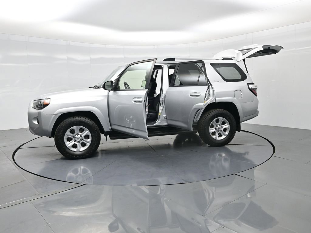 Used 2021 Toyota 4Runner SR5 image 27