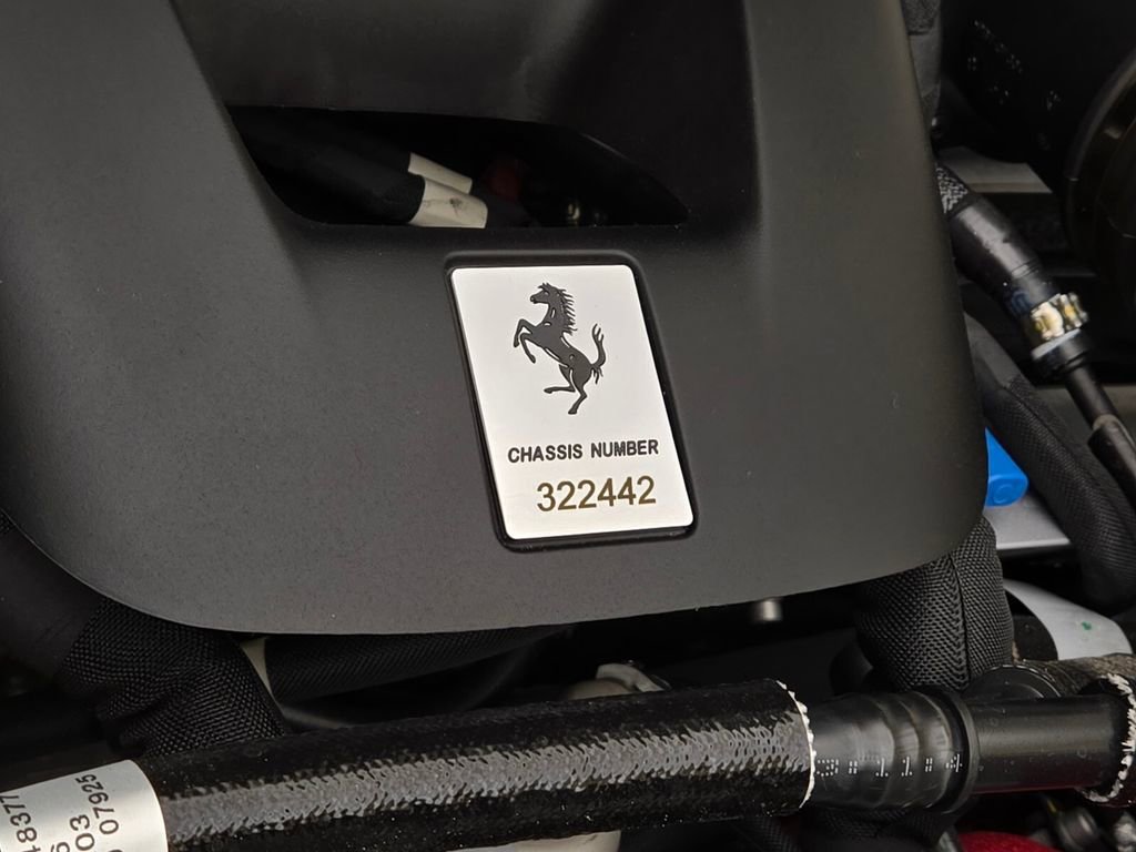 Used 2025 Ferrari Purosangue image 30