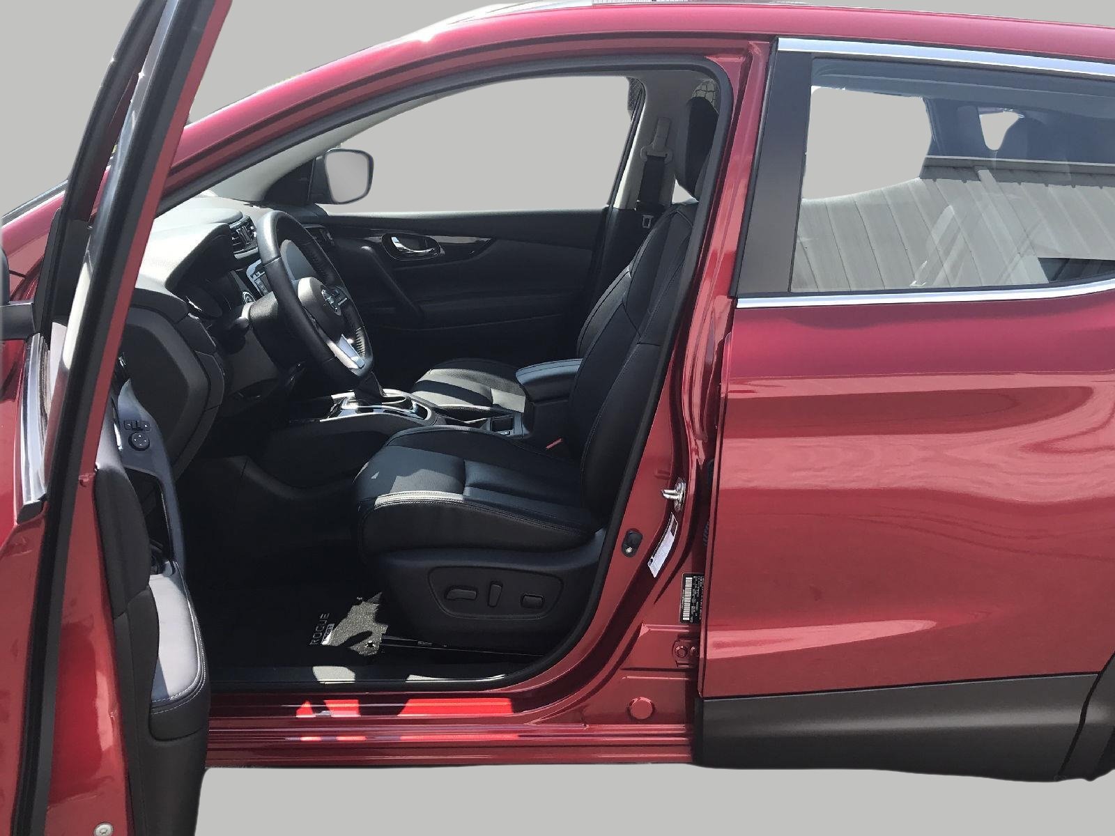 Used 2022 Nissan Rogue Sport SL AWD/4WD image 13