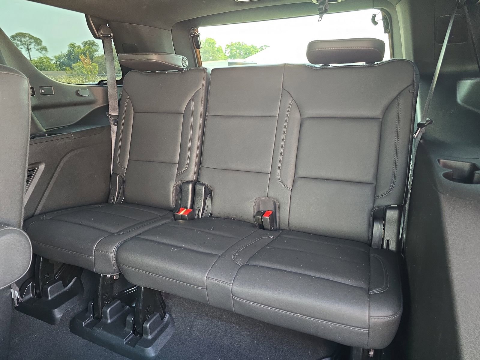 Used 2022 Chevrolet Tahoe LT w/ LT Signature Plus Package image 14