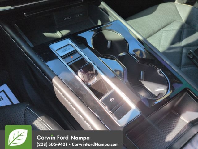 Used 2024 Volkswagen Atlas SE AWD/4WD image 18