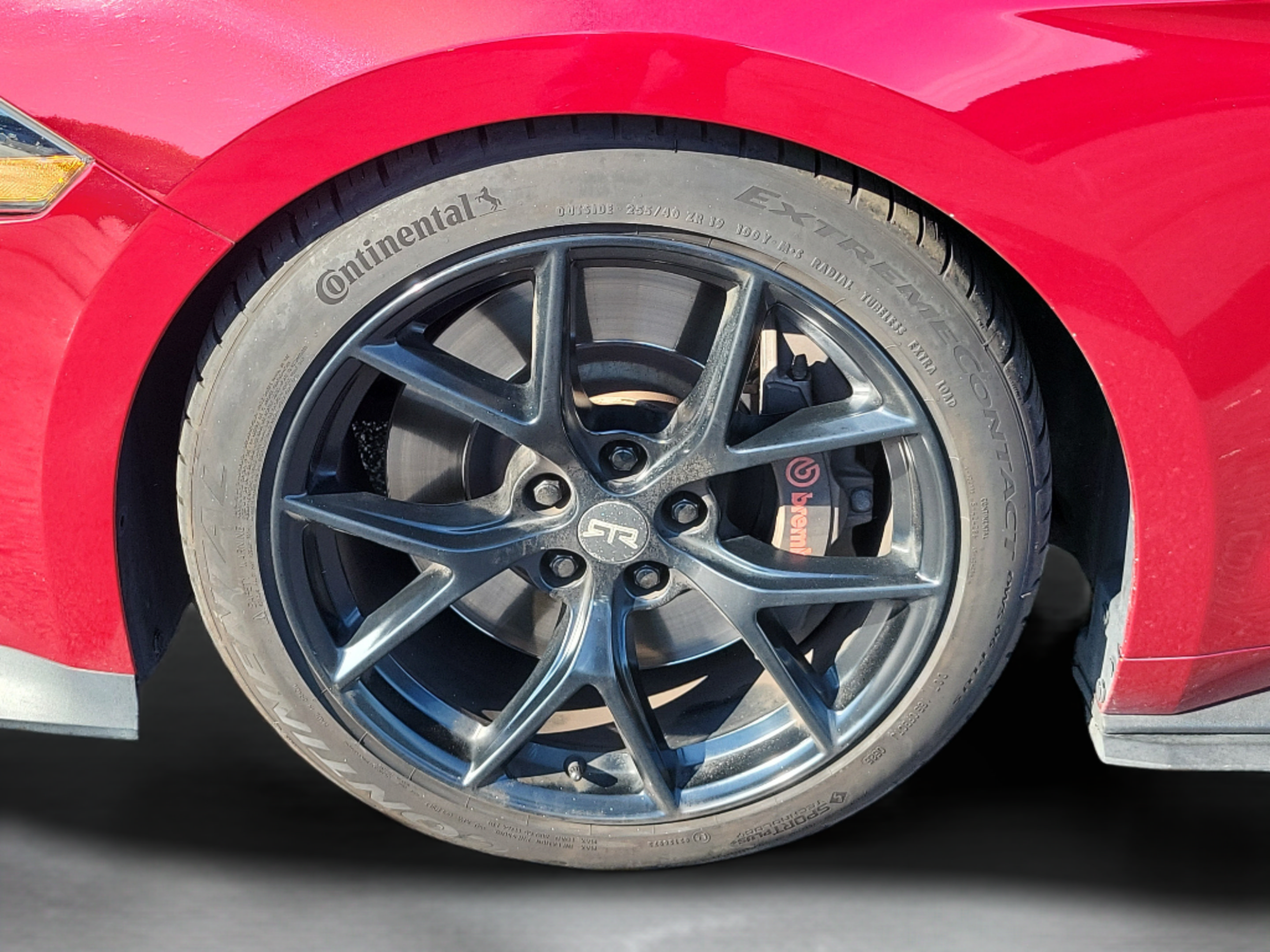 Used 2019 Ford Mustang GT Premium w/ GT Performance Package RWD image 9