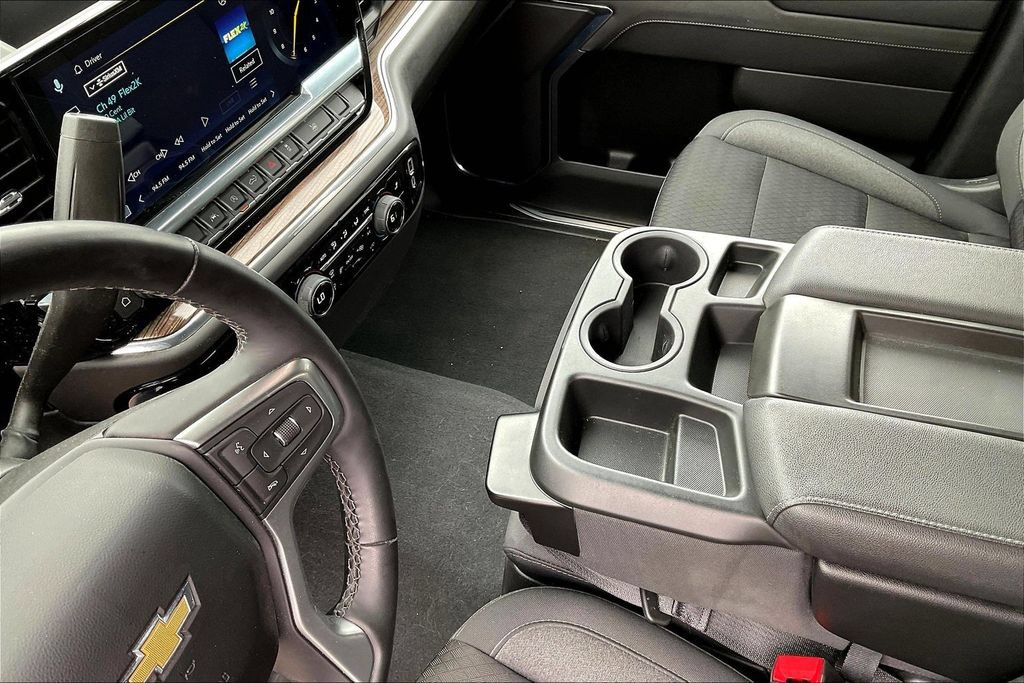 Used 2024 Chevrolet Silverado 1500 LT AWD/4WD image 9