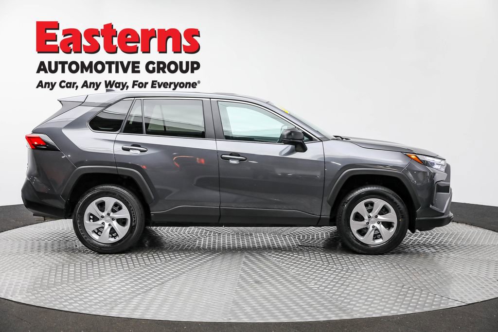 Used 2024 Toyota RAV4 LE image 4
