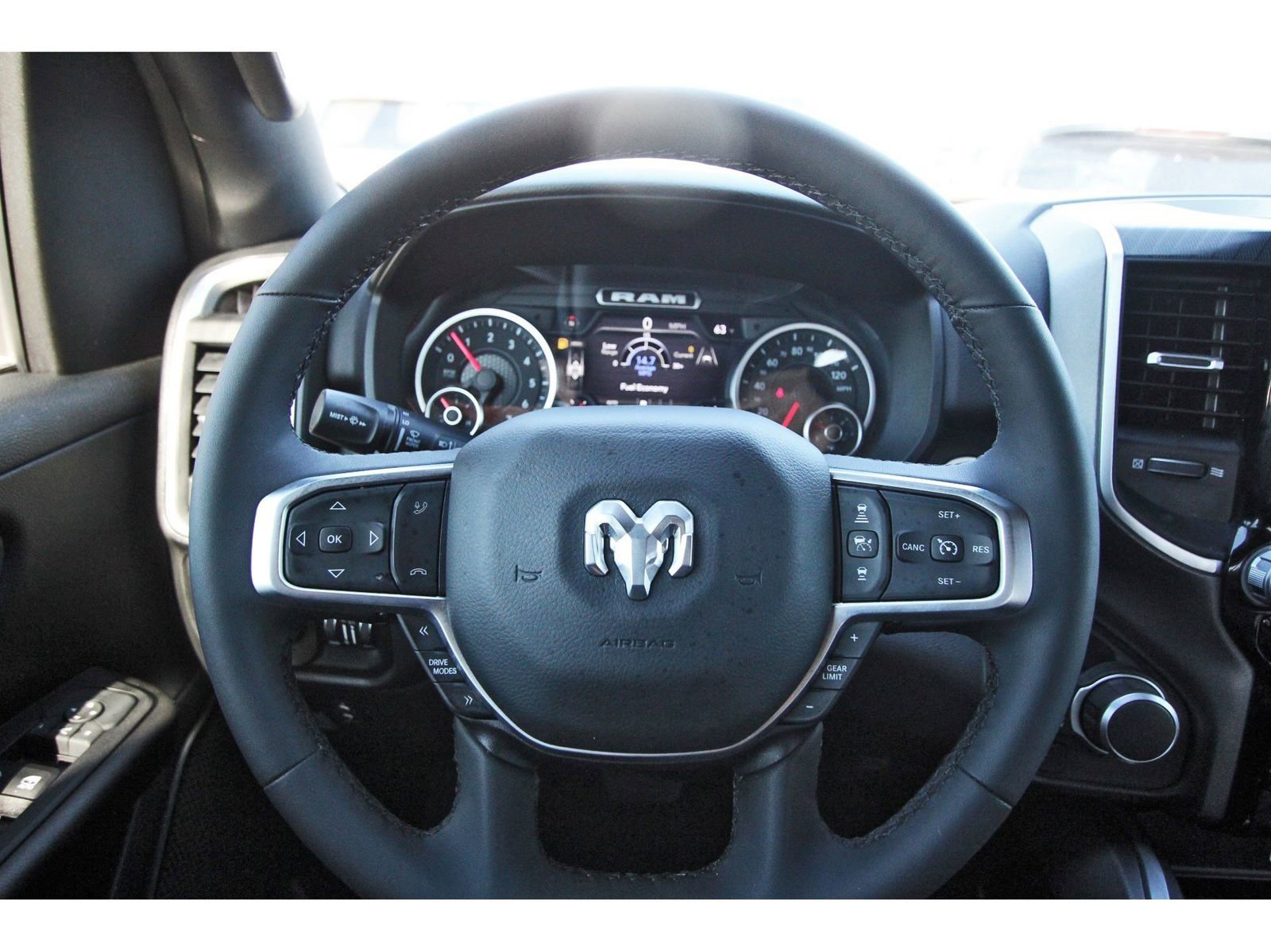 Used 2025 RAM 1500 Lone Star image 16