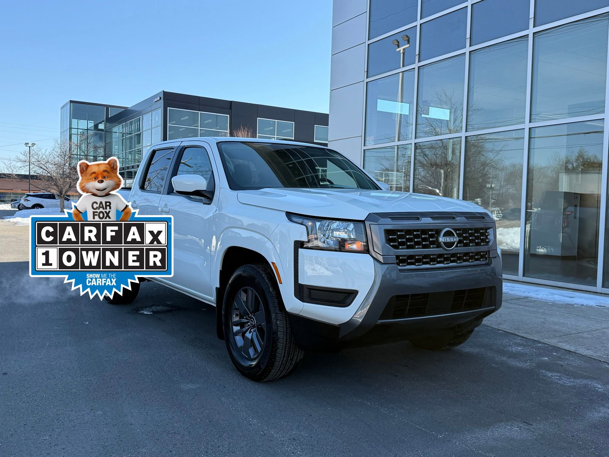 Used 2025 Nissan Frontier SV image 1