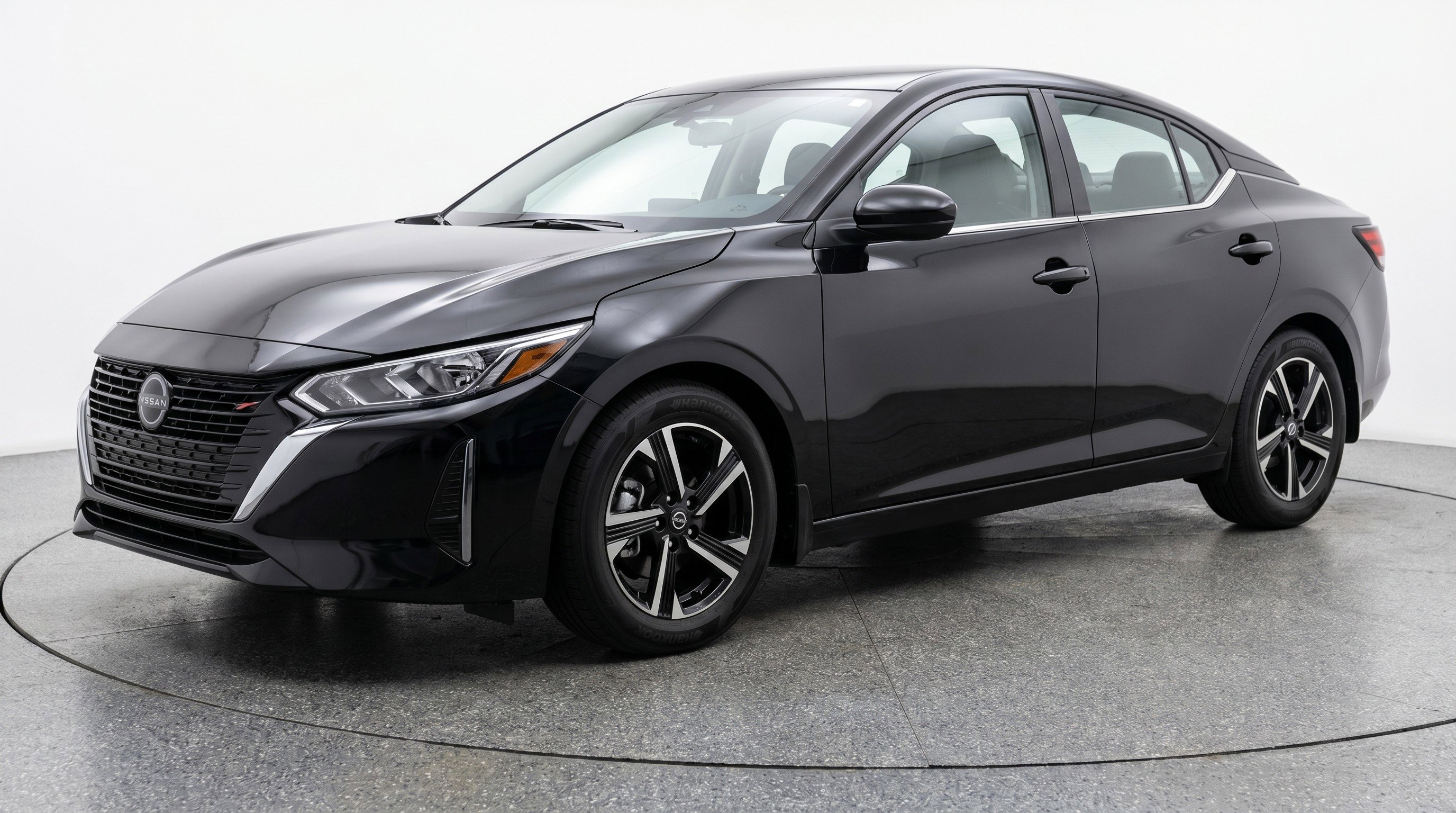 Used 2025 Nissan Sentra SV FWD image 3