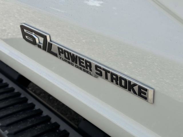 New 2026 Ford F550 4x4 Crew Cab image 7