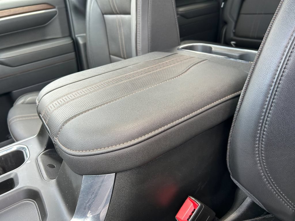 Used 2023 Chevrolet Silverado 1500 High Country AWD/4WD image 11