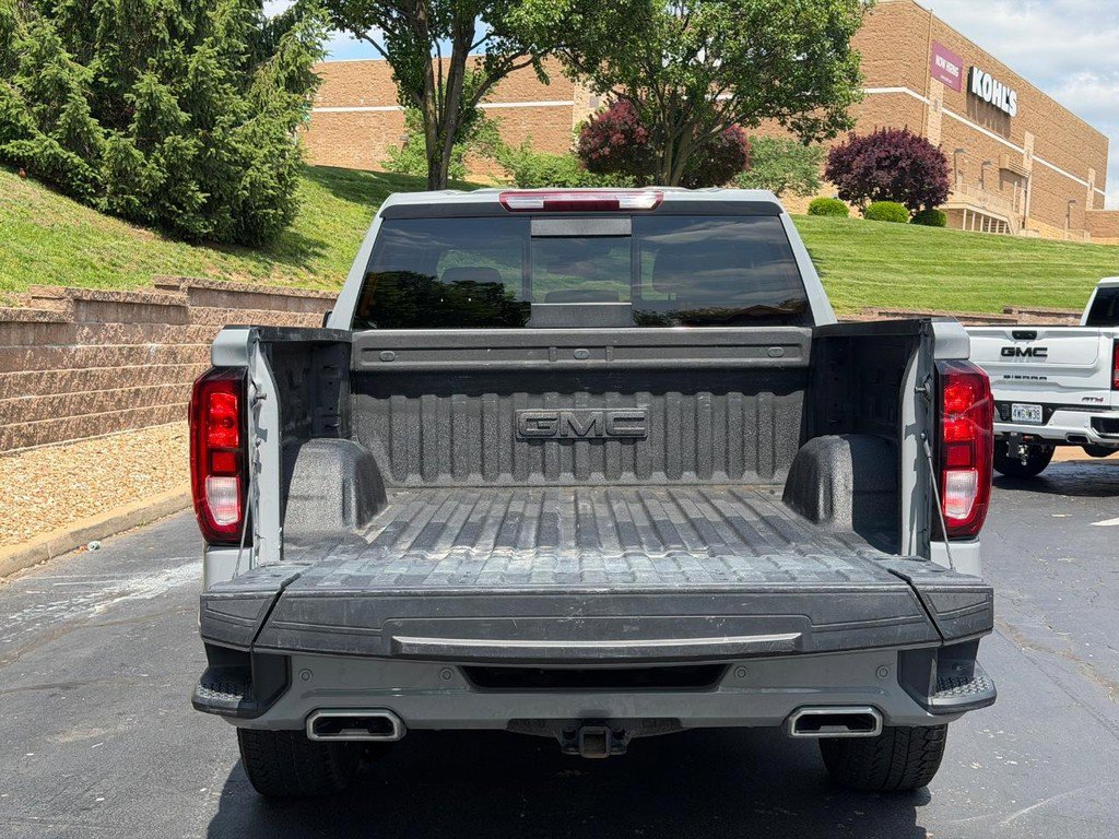 Used 2024 GMC Sierra 1500 Elevation w/ Elevation Premium Package AWD/4WD image 4